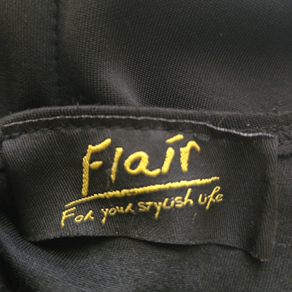 Vintage Flair Women's L Black Peplum Top V Neckline Peekaboo Back Sleeveless USA - Picture 10 of 11